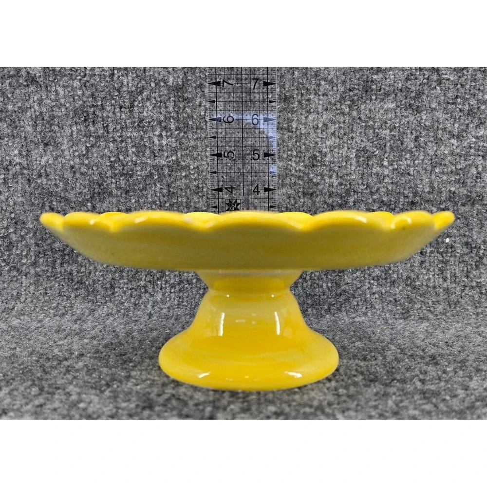 The Pioneer Woman Delaney Pedestal Stand 8